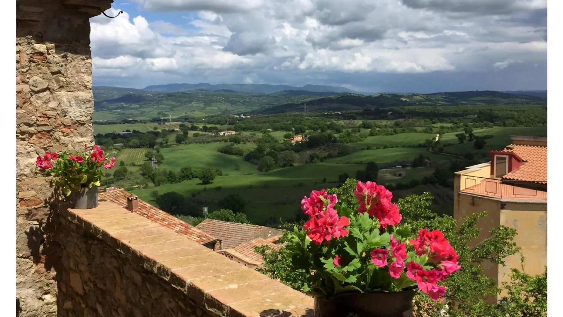 Apartament Hochwertige Wohnung Im Turm Schloesschen Montemerano